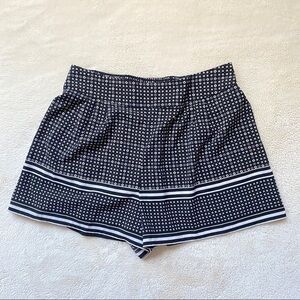 Gianni Bini Black & White Striped Elastic Waist Silky Shorts XS